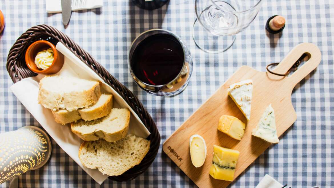 Wine 101: How To Drink the Wine and the Best Food to Pair It With