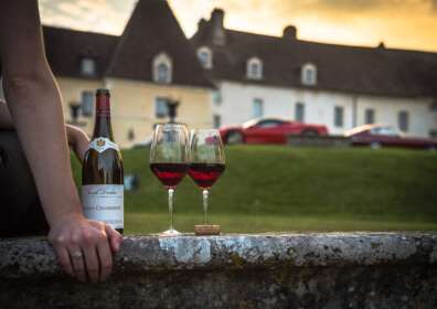 5 Famous French Wines to Try Out